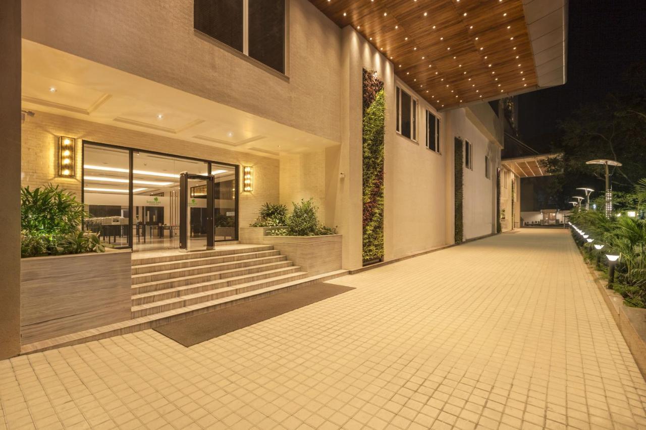 Lemon Tree Premier City Center Pune Exterior foto